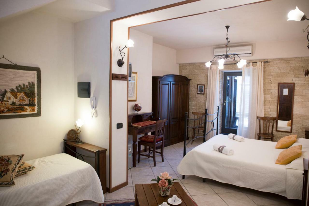 Bed and Breakfast Casa Al Centro Storico à Nicolosi Extérieur photo